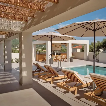 Villa Verdelia, A Private Nature Gem By Mindyourvilla *